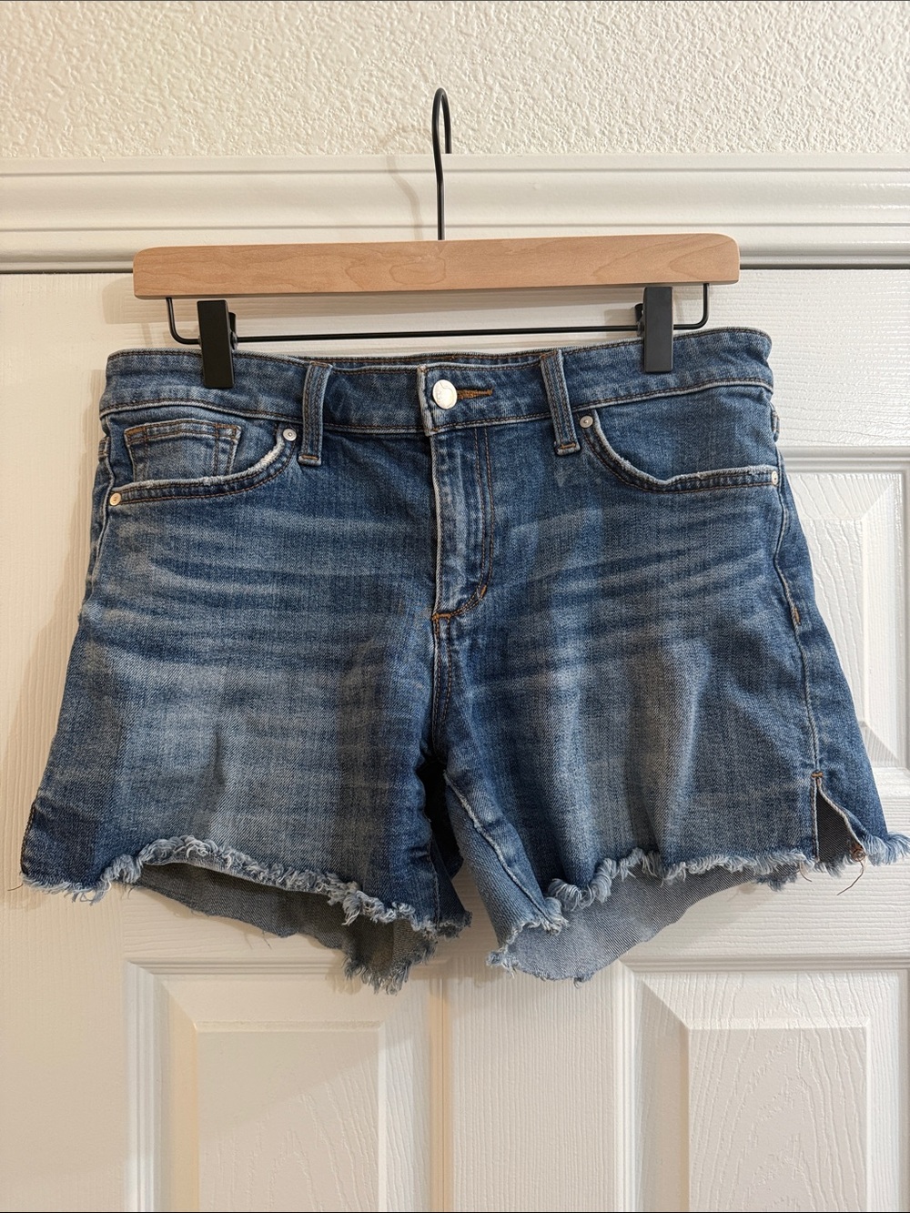Joe’s Jeans Classic Blue Denim Frayed Hem Women's Shorts
